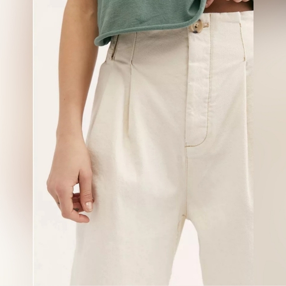 Free People Pleated Carrot Cropped Pants Ecru Size 6 - Picture 2 of 9